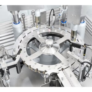 Filling, closing and labeling compact machine for automatic processing of microtubes