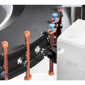 Rotary machines for individual processing of plastic syringes