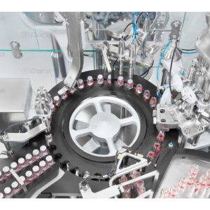 Rotary machines for automatic feeding, filling and closing of vials